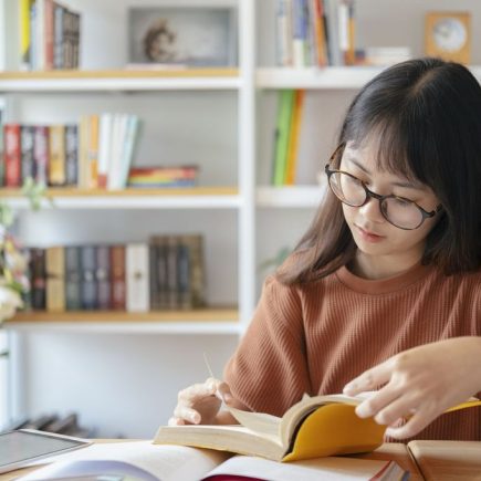 Buku yang Kamu Baca, Cuma Kamu yang Pernah Baca. Seriusan