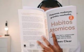 Baca 1 Buku Sebulan Itu Bohong! Tren Baru April 2026: ‘Atomic Chapter’ yang Lebih Efektif