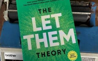 Dari Laut Bercerita hingga 'Let Them Theory': 7 Buku yang Lagi Viral di 2026 dan Bikin Gen Z Kembali Membaca